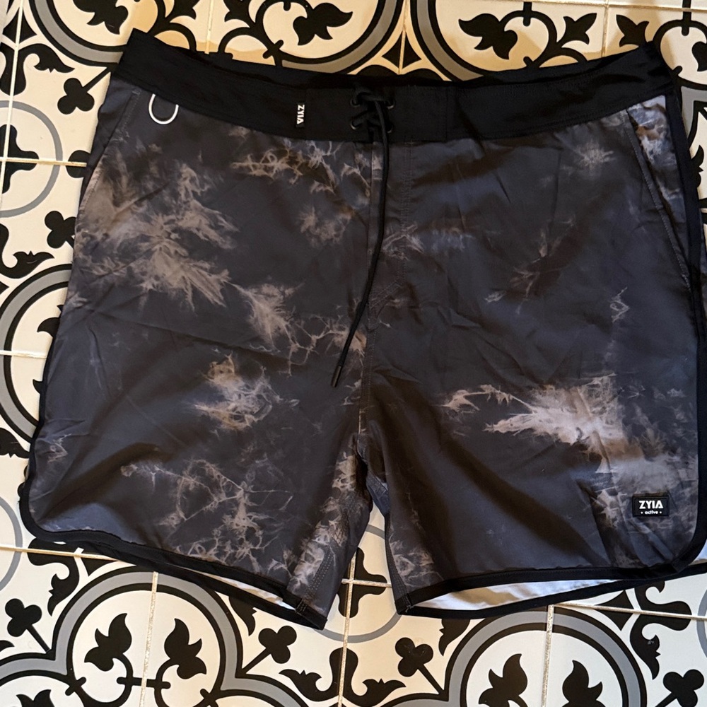 Zyia Men's Black Swim Shorts